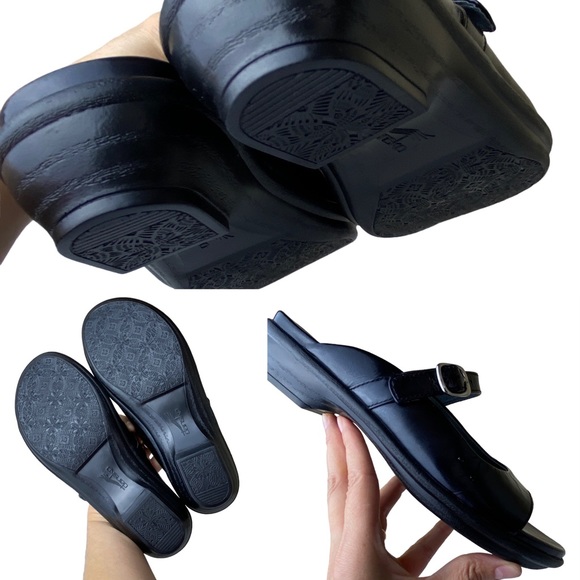 Dansko Crinkle Patent Leather BLACK Slip On Sandals - Picture 12 of 16